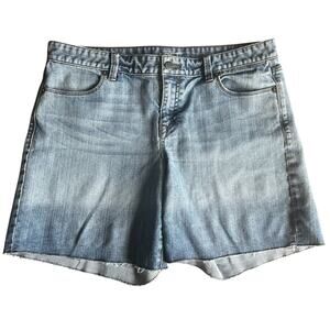 Ann Taylor Loft Light Wash Jean Shorts Size 10